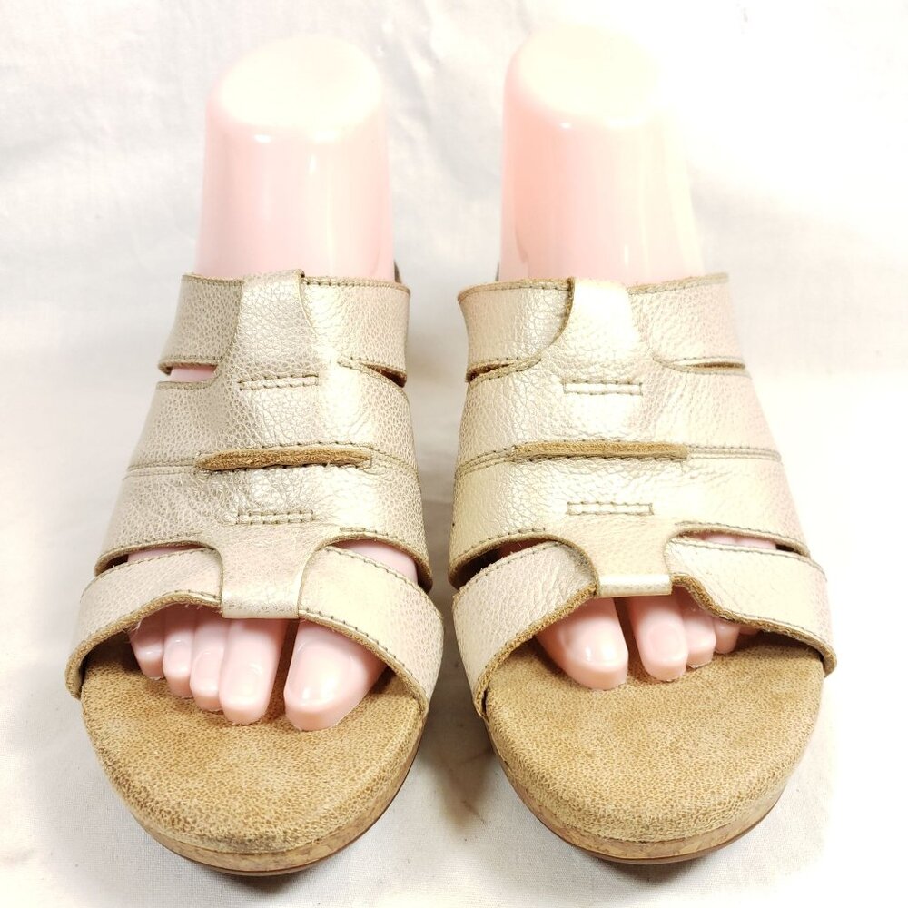 Clarks Wedge Slide Sandals Women's Size 10 Cream Leather - Picture 6 of 8